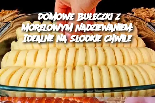 Domowe Bułeczki z Morelowym Nadziewaniem: Idealne na Słodkie Chwile